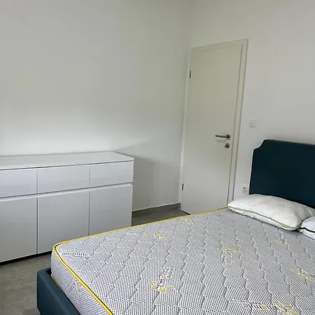 Modern 2-bedroom Medulin